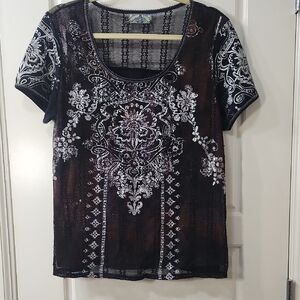 Vanilla Sugar Black and White Ornate Tee
